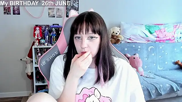 MollysLand live cam on StripChat