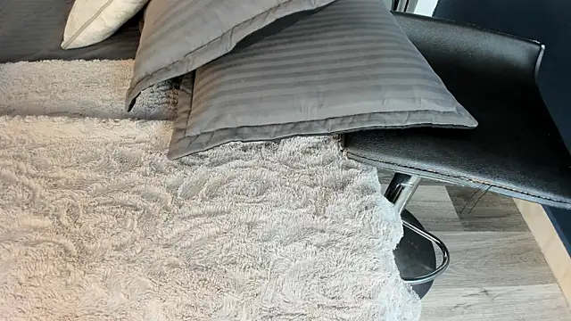Charlie___Musk webcam