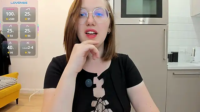 Charmy_Gracy webcam