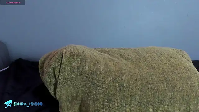 Kira_Exe_ live cam on StripChat