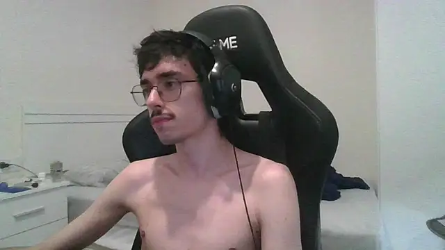 gabrielNovin17cm webcam