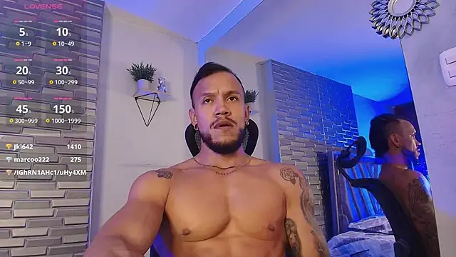 ARON_TAYLER01