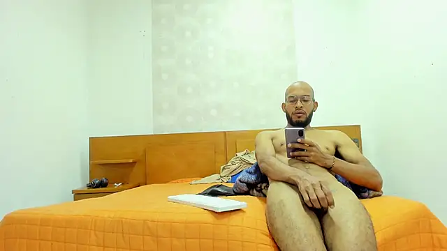 Maik_James webcam