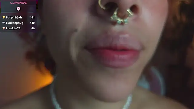 bri_von_dhara__ live cam on StripChat