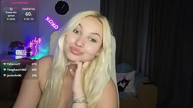 adrelaxina - Adrelaxina's free webcam - UK Sex Cams