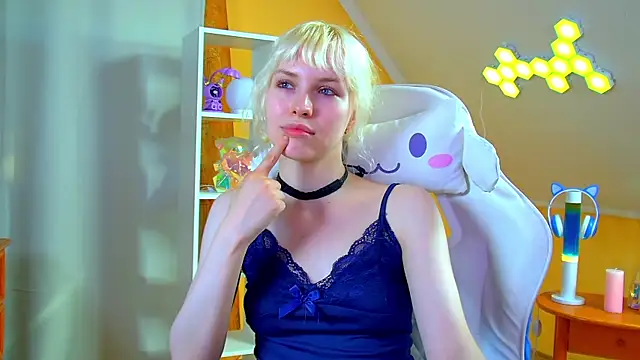 HannahHollis live cam on StripChat