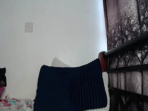 Whimsicalwillow webcam