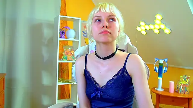HannahHollis live cam on StripChat