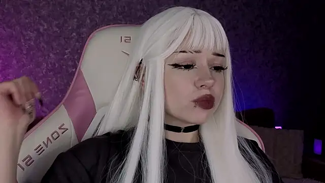 meowceline live cam on StripChat