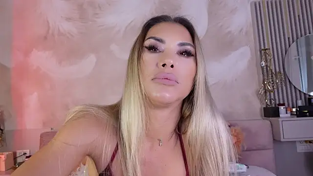 JullyBlair live cam on StripChat