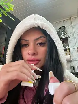 belababyy live cam on StripChat
