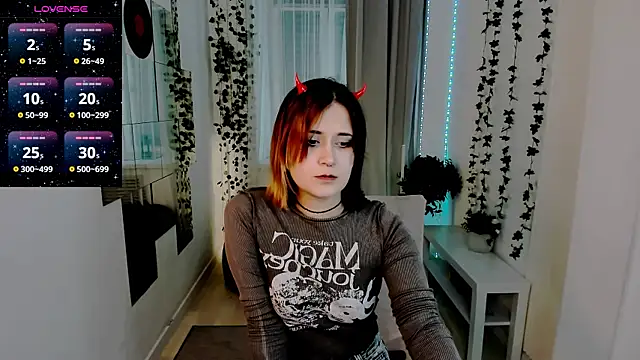Alexa_Lexi_ live cam on StripChat