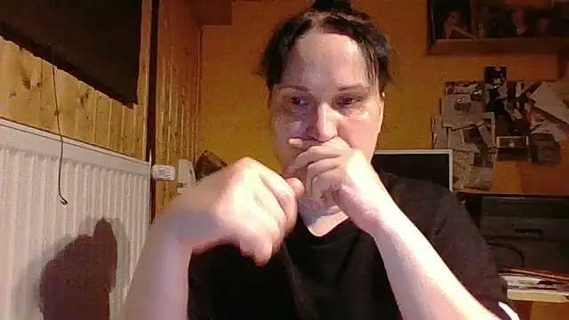 _squirty_cum_lady_ live cam on StripChat