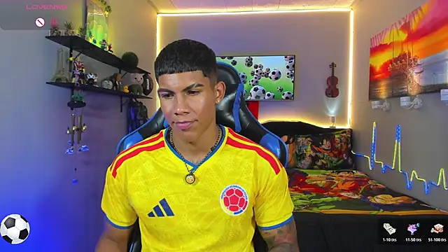Damian_latinxxx live cam on StripChat