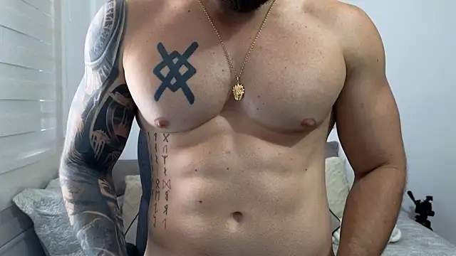 Isaac_Carter live cam on StripChat