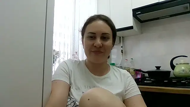 MeadowEyes live cam on StripChat
