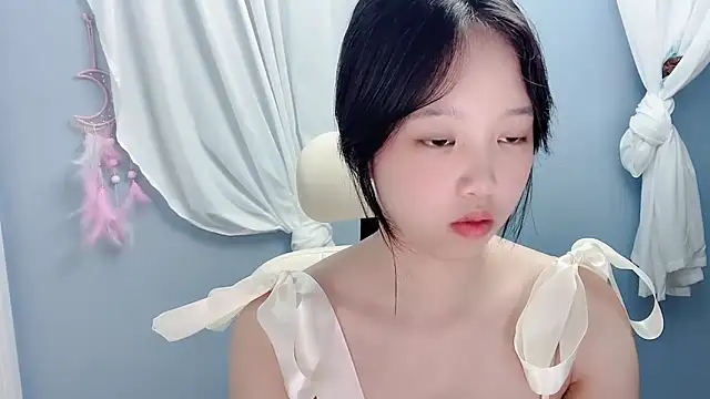 Yanys521 live cam on StripChat