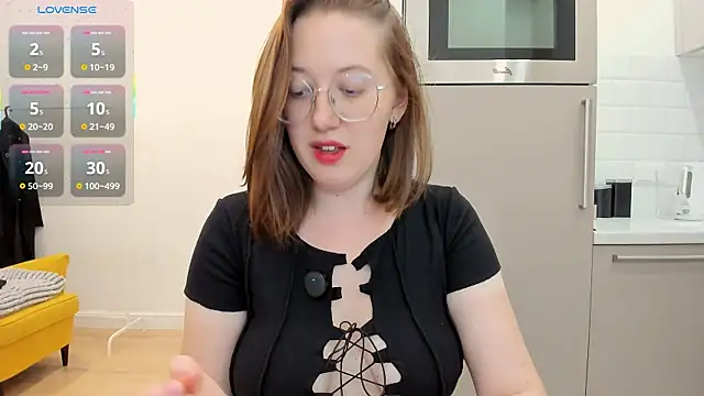 Charmy_Gracy live cam on StripChat