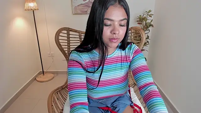 Mindy_Claker webcam