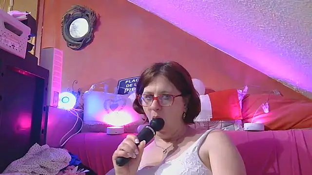 lanax live cam on StripChat