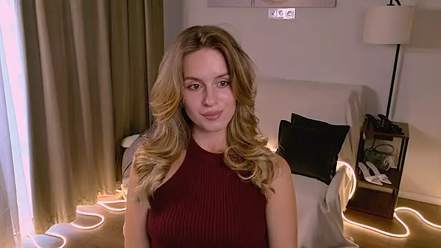 RozzitaBedberry live cam on StripChat