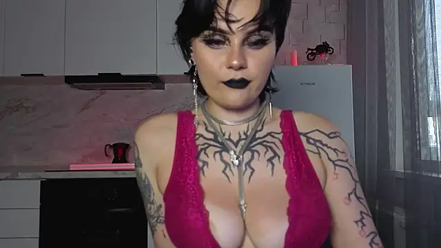 IntrigueYourDay live cam on StripChat