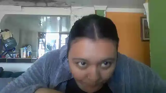 Rush_rosee_150 live cam on StripChat