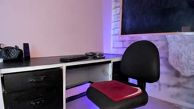 milenahot__69 live cam on StripChat