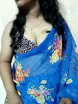 roopa__ live cam on StripChat