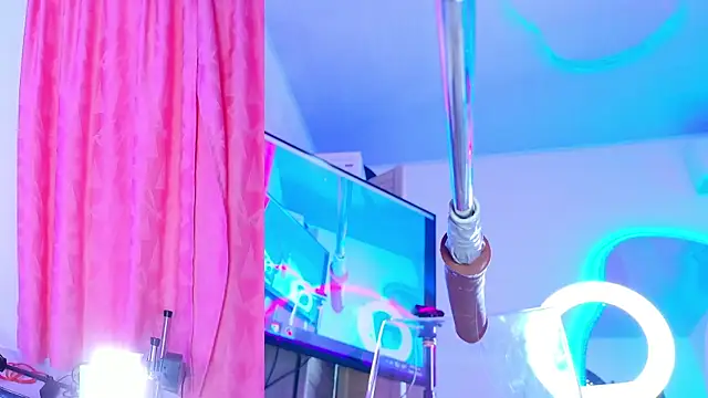 NathaxaLeans webcam