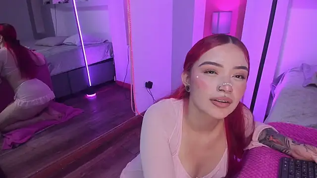Camila_Rivers live cam on StripChat