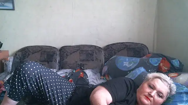 Lana555 live cam on StripChat