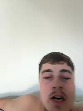 YoungHornyCum_xoxo