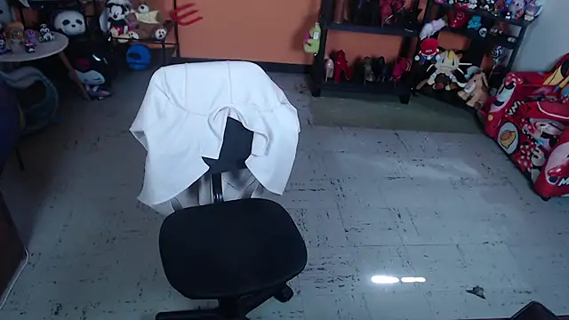 MissMiia2 webcam