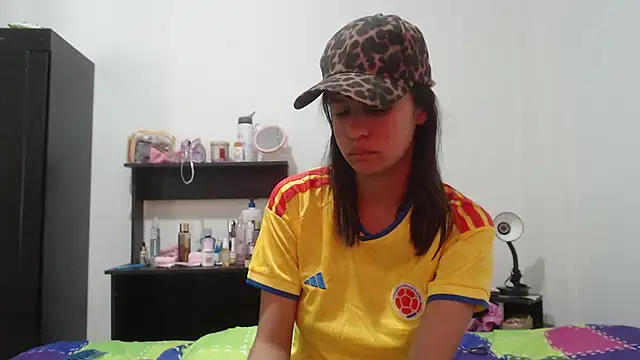 nathaly_jones_ live cam on StripChat