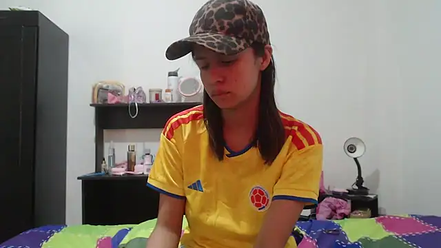 nathaly_jones_ live cam on StripChat