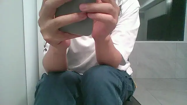 nole_china7 (Ask my age) - talk / fun / cum