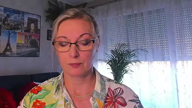 vanessa_chat - Vanessa_chat's free webcam - UK Sex Cams