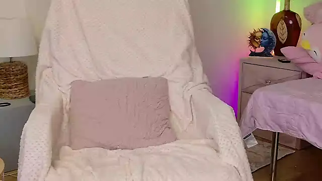 CrissySmile webcam