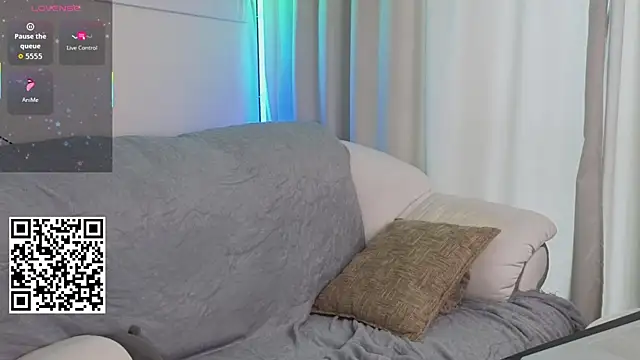 _Lua__ live cam on StripChat