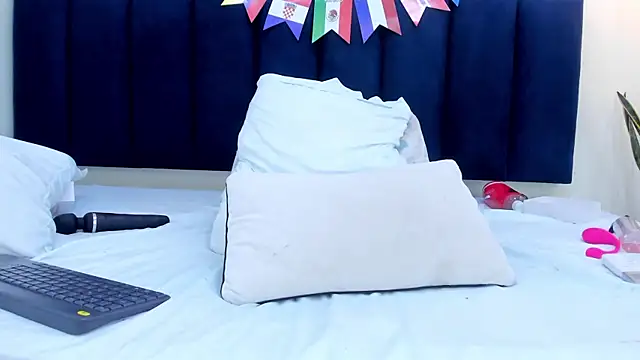 mayaevansmg webcam