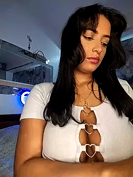 SaharQamar webcam