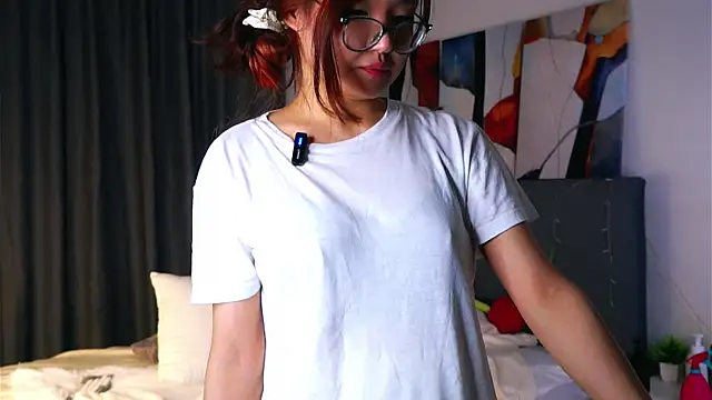 NelleMihalko live cam on StripChat