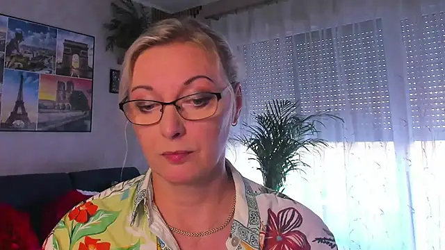 vanessa_chat live cam on StripChat