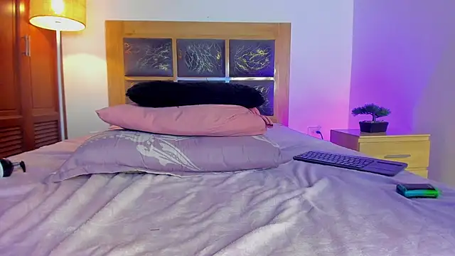 Zoe_sky1 webcam