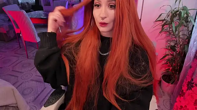Sserendipityy live cam on StripChat