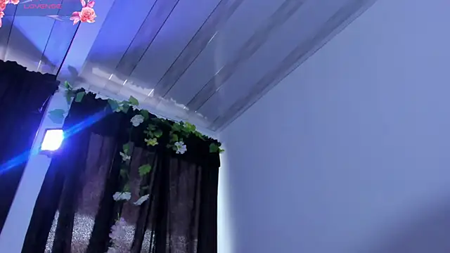 Perla_Franco live cam on StripChat