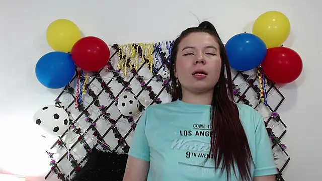 Samantha_Wallker live cam on StripChat