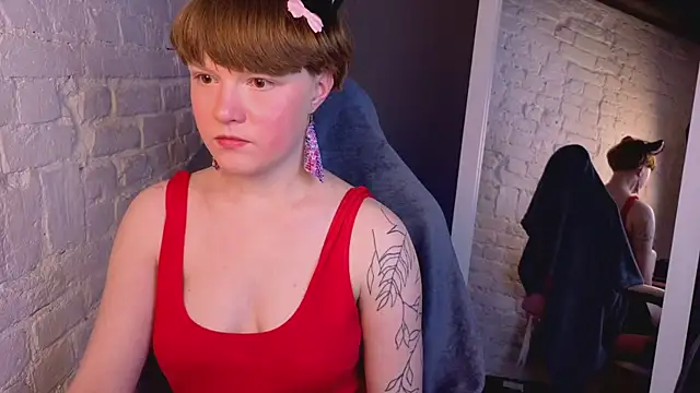 AuroraGlo live sex cam