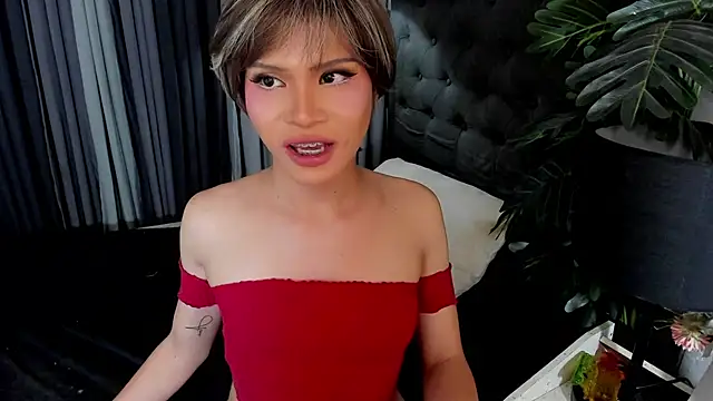 delightfulasianhugecock webcam